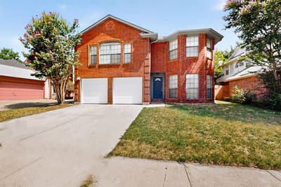 9073 Stillwater Trail, Fort Worth TX 76118